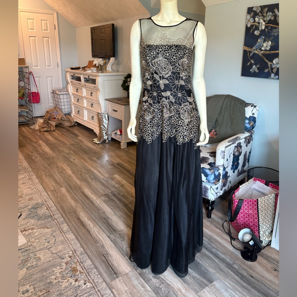 Tahari ASL Black and Gold formal dress sz6